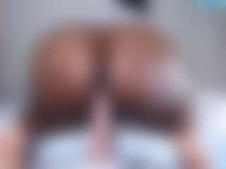 qwiri's Live Sex Cam Show