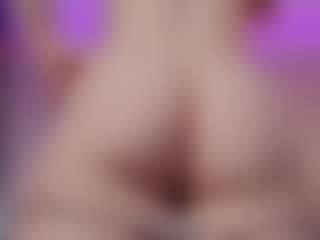 Live cam show with Genne - Skinny on fuck-show.com