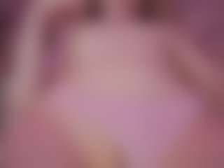 Live cam show with Genne - Full Nudity on realtime-chat