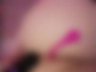 Genne's Live Sex Cam Show