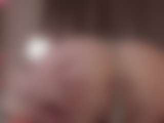 Live cam show with Genne - Blonde Hair Small Tits on CamClone