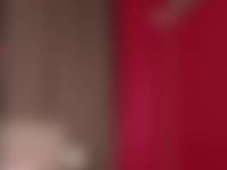 Live cam show with Genne - Oil on Gym Cam Girls