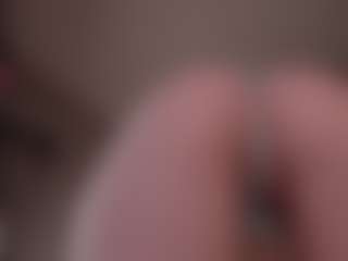 Live cam show with Genne - Cute on Soda Cam