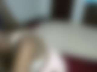sluttypetite's Live Sex Cam Show