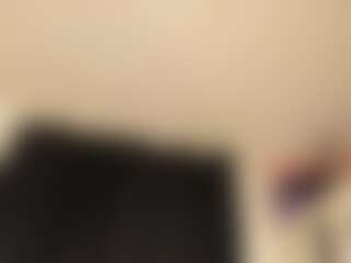Live cam show with Daenerys-Targa - Sport on xplaylive.com