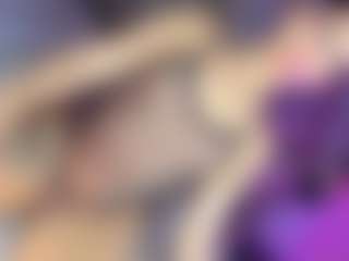 GiaFerrara's Live Sex Cam Show