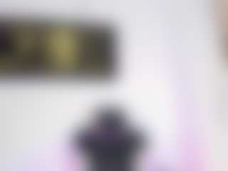 GiaFerrara's Live Sex Cam Show
