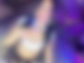 Live cam show with GiaFerrara - Black Hair on hotwifechat.live