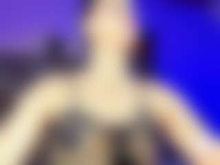 GiaFerrara's Live Sex Cam Show