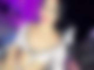 GiaFerrara's Live Sex Cam Show