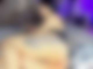 GiaFerrara's Live Sex Cam Show