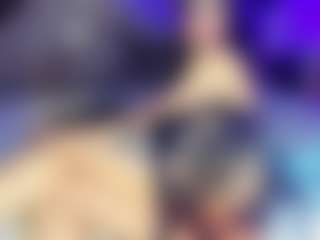 GiaFerrara's Live Sex Cam Show