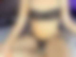 GiaFerrara's Live Sex Cam Show