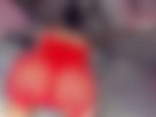 GiaFerrara's Live Sex Cam Show