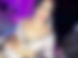 GiaFerrara's Live Sex Cam Show