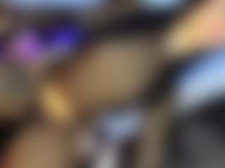 GiaFerrara's Live Sex Cam Show