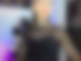 Live cam show with GiaFerrara - Teen (18+) on CSO-WL