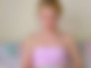 Kathrynn18's Live Sex Cam Show