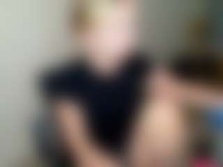 Kathrynn18's Live Sex Cam Show