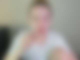 Kathrynn18's Live Sex Cam Show
