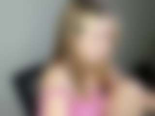 Live cam show with Kathrynn18 - Average on Dare Cams
