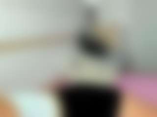 Kathrynn18's Live Sex Cam Show