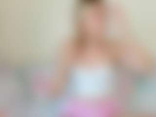 Kathrynn18's Live Sex Cam Show