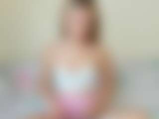 Kathrynn18's Live Sex Cam Show