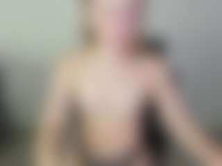 Kathrynn18's Live Sex Cam Show