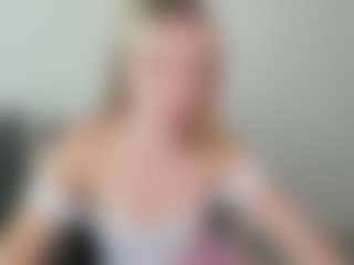 Kathrynn18's Live Sex Cam Show