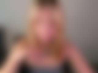 Kathrynn18's Live Sex Cam Show