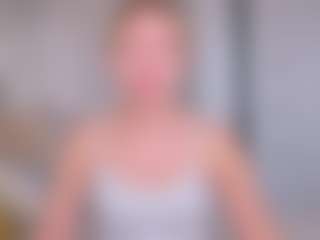 Kathrynn18's Live Sex Cam Show