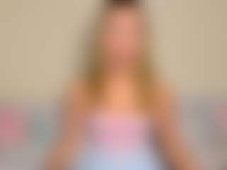 Kathrynn18's Live Sex Cam Show