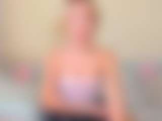 Kathrynn18's Live Sex Cam Show
