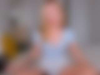 Kathrynn18's Live Sex Cam Show