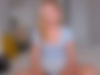 Kathrynn18's Live Sex Cam Show