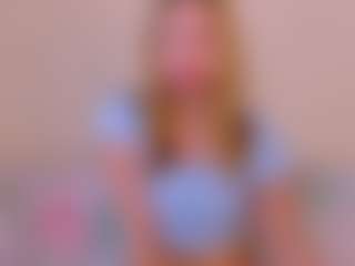Kathrynn18's Live Sex Cam Show