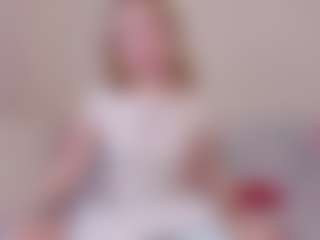 Kathrynn18's Live Sex Cam Show
