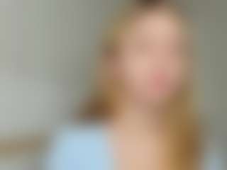 Kathrynn18's Live Sex Cam Show
