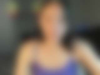 Live cam show with KattyRee18 - Flashing on Hubzter Live