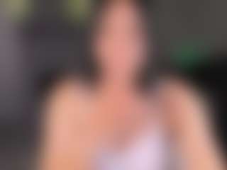 Live cam show with KattyRee18 - Blue Eyes on Mixed Magazine Live