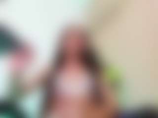 Chloeygreey's Live Sex Cam Show