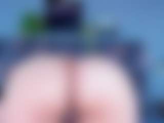 Live cam show with DulceAurora1 - Facial Piercings on TastyBlacksLive