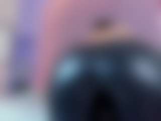 DulceAurora1 MILF webcam performer live streaming
