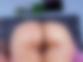 DulceAurora1 MILF webcam performer live streaming