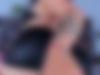 Live cam show with DulceAurora1 - Brown Hair on thefappeningchat.com