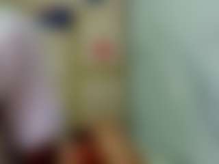 Live cam show with Kendal77 - Nipple Play on Cam Slut