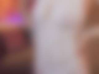 Live cam show with HaylaAmber - Red Hair on friskycurves.com
