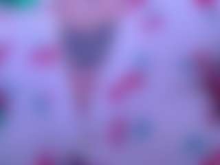 Live cam show with Annet - Nipple Piercings on Free Soda