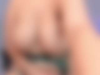 Live cam show with Nicole Steele - Oil on TeamSkeetLive
